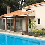 Maison Piscine Partagee Vers Ocean Holiday home *