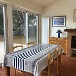 Maison Piscine Partagee Vers Ocean