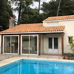 Maison Piscine Partagee Vers Ocean *