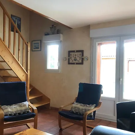 Maison Piscine Partage Vers Ocean 圣特罗让莱班