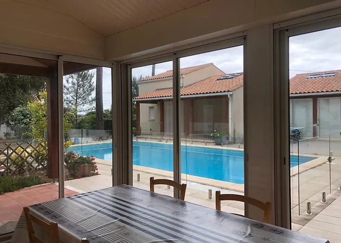 Maison Piscine Partagé Vers Ocean *