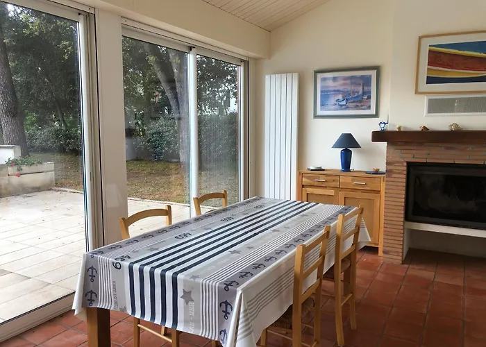 Maison Piscine Partagé Vers Ocean